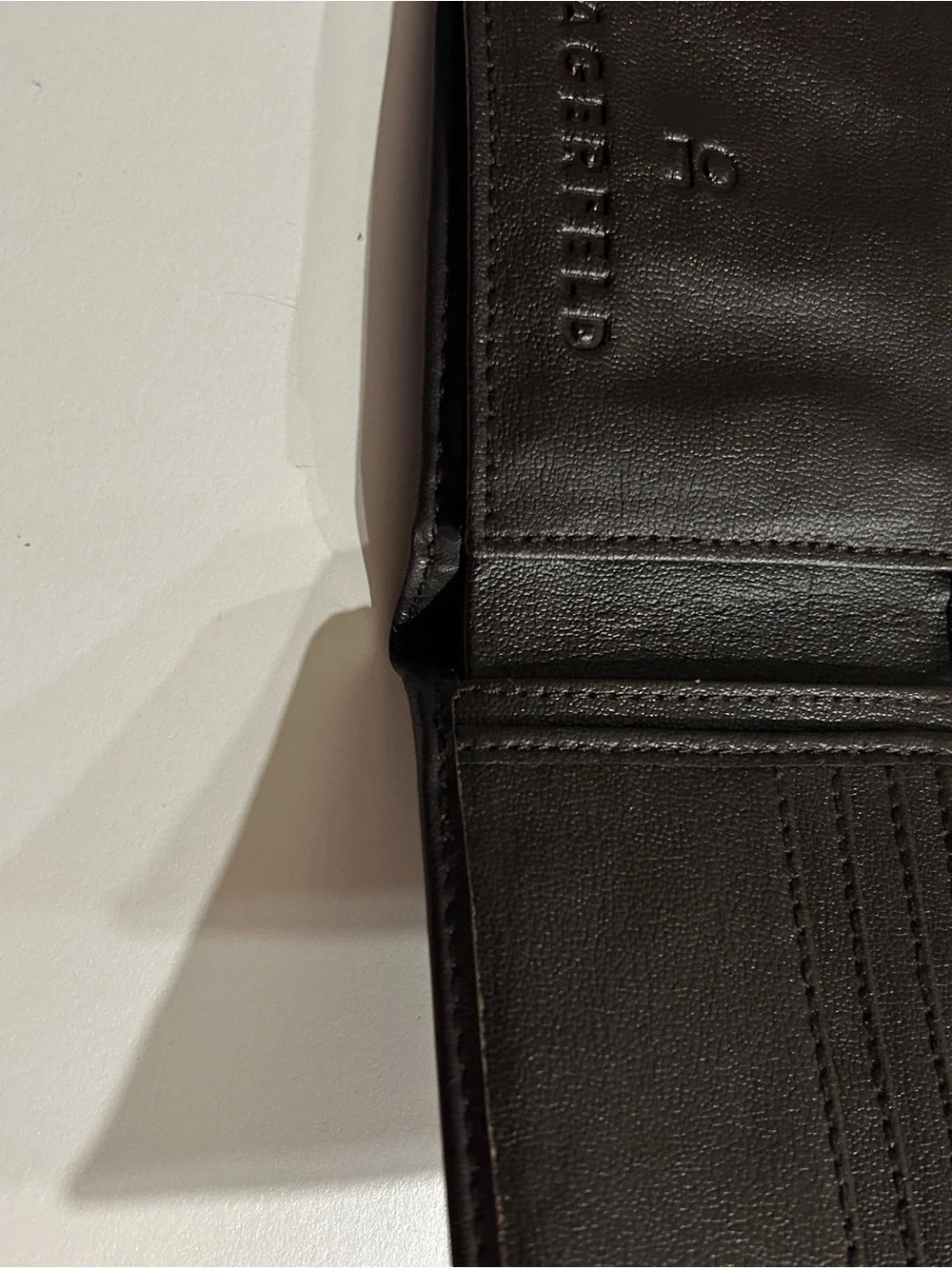 Karl Lagerfeld compact bi